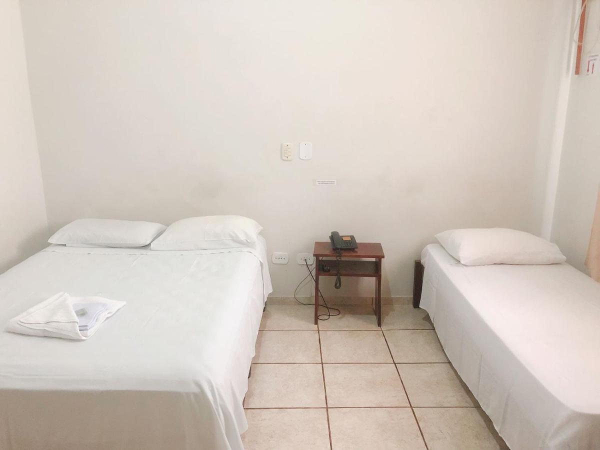 Palace Hotel Jacarezinho Luaran gambar